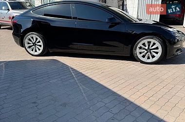 Седан Tesla Model 3 2022 в Дніпрі