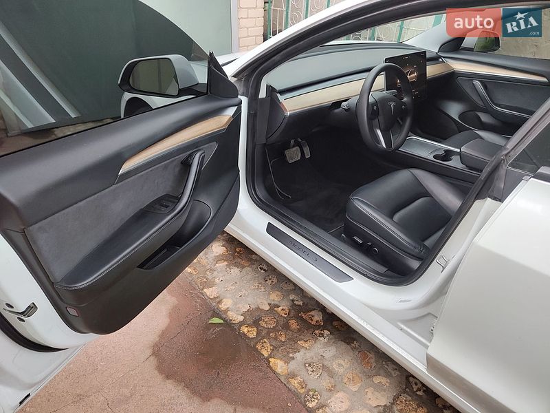 Седан Tesla Model 3 2022 в Софиевской Борщаговке