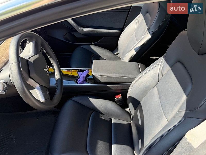 Седан Tesla Model 3 2020 в Харкові