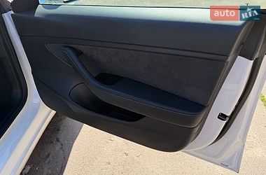Седан Tesla Model 3 2020 в Харкові