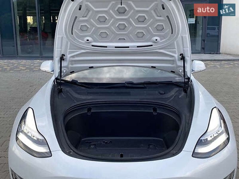 Седан Tesla Model 3 2020 в Житомире фото 34 Седан Tesla Model 3 2020 в Житомире