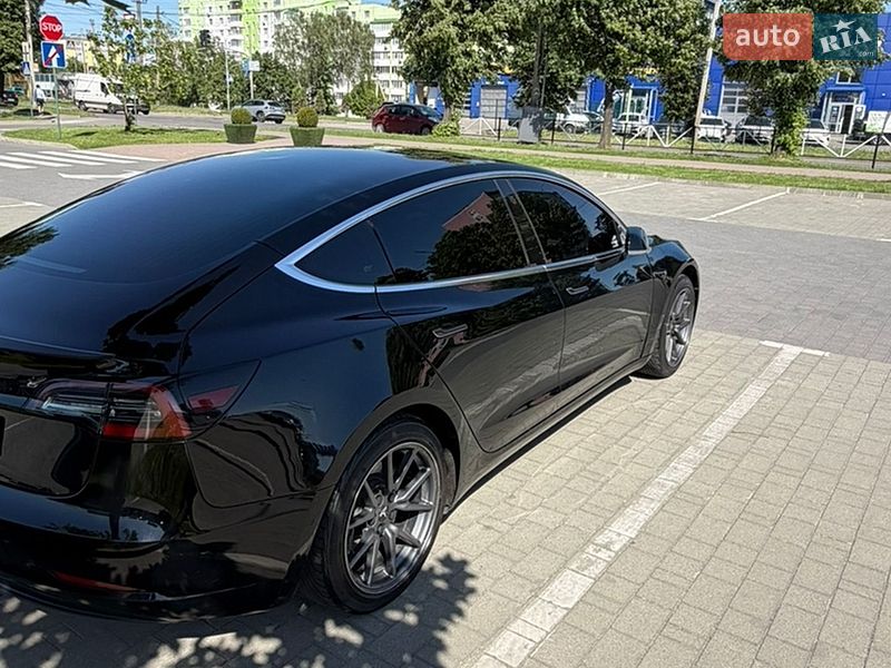 Седан Tesla Model 3 2018 в Хмельницком фото 5 Седан Tesla Model 3 2018 в Хмельницком