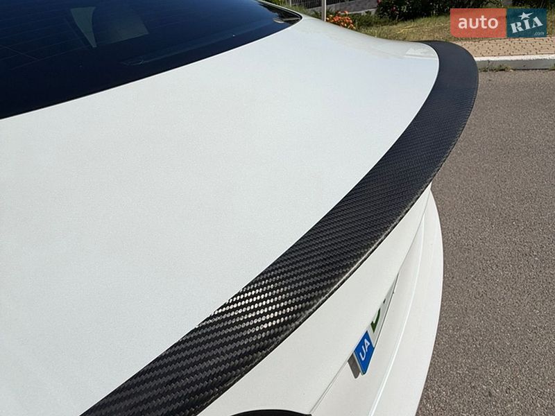 Седан Tesla Model 3 2022 в Одессе