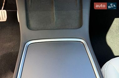 Седан Tesla Model 3 2022 в Одессе