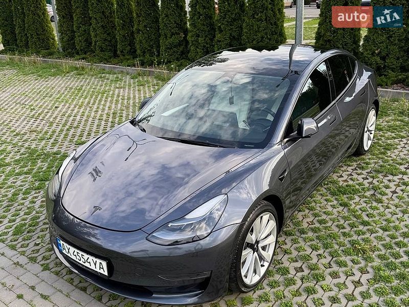 Седан Tesla Model 3 2022 в Харкові