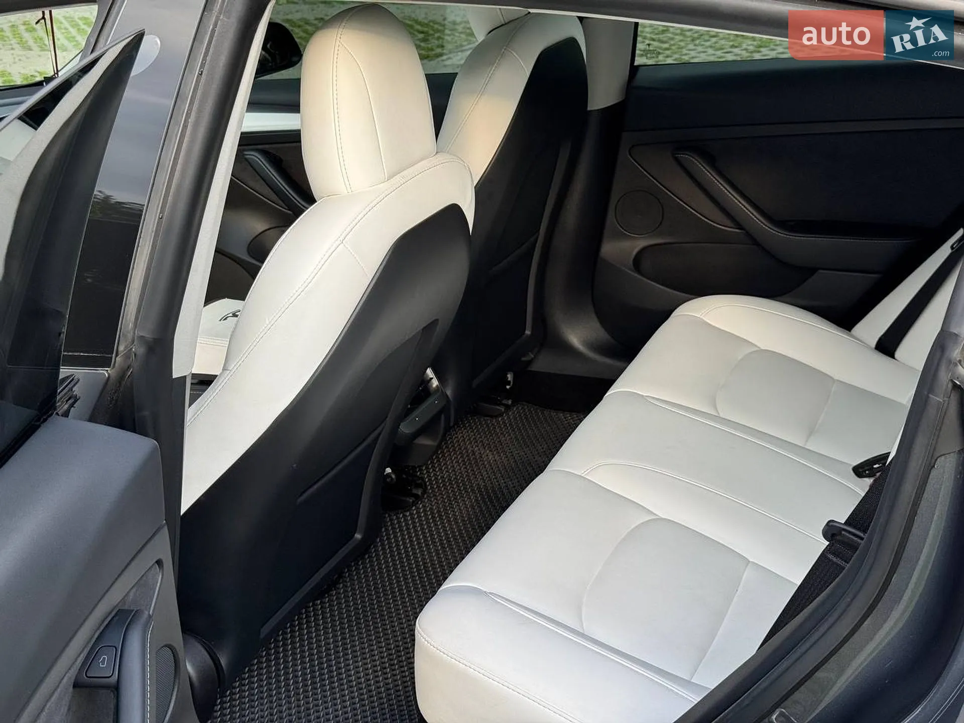 2022 Tesla Model 3 - мініатюра 18