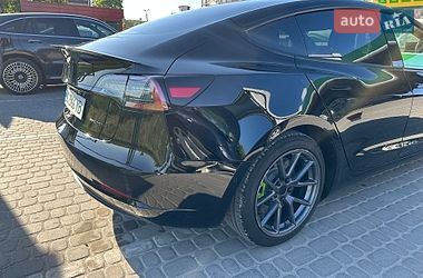 Седан Tesla Model 3 2022 в Тернополе