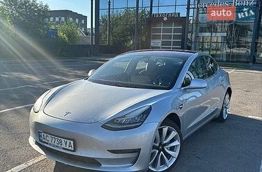 Седан Tesla Model 3 2018 в Луцке