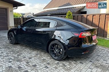 Седан Tesla Model 3 2022 в Луцке