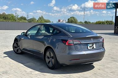 Седан Tesla Model 3 2021 в Ивано-Франковске