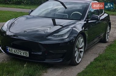 Седан Tesla Model 3 2018 в Дніпрі