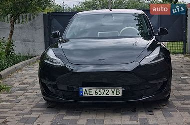Седан Tesla Model 3 2018 в Дніпрі