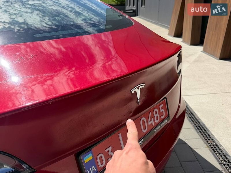 Седан Tesla Model 3 2022 в Луцке