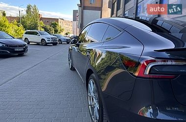 Седан Tesla Model 3 2024 в Львові