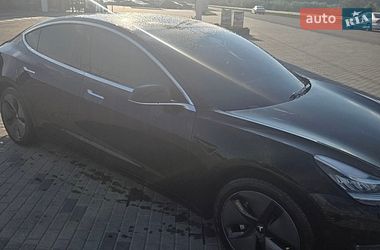 Седан Tesla Model 3 2019 в Хусте