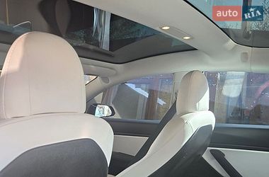 Седан Tesla Model 3 2019 в Хусте