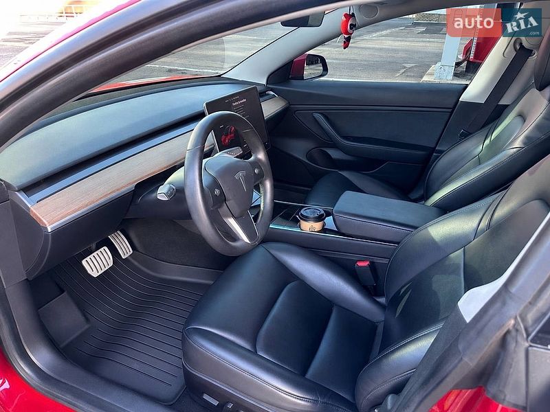 Седан Tesla Model 3 2019 в Днепре