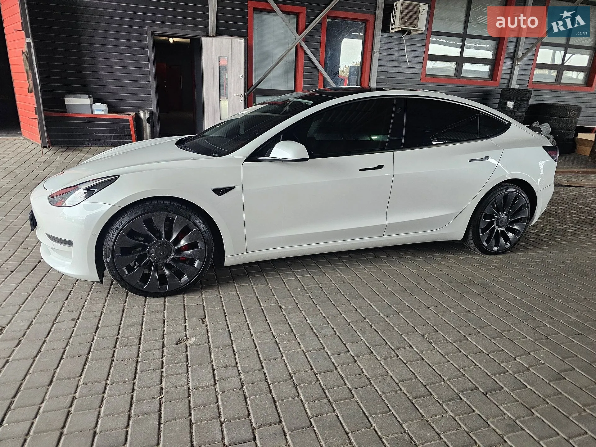 2021 Tesla Model 3 - мініатюра 10
