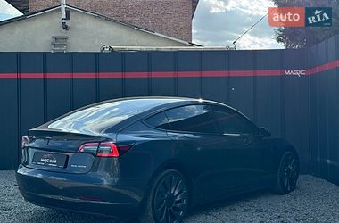 Седан Tesla Model 3 2022 в Луцьку