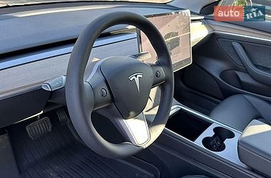Седан Tesla Model 3 2022 в Киеве