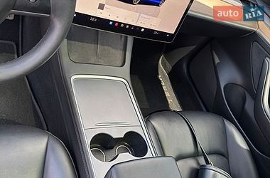 Седан Tesla Model 3 2022 в Первомайську