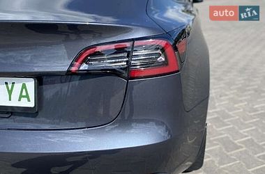 Седан Tesla Model 3 2022 в Києві