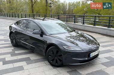 Седан Tesla Model 3 2024 в Дніпрі фото 10 Седан Tesla Model 3 2024 в Дніпрі