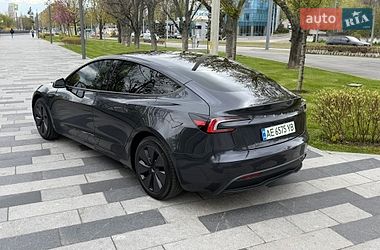Седан Tesla Model 3 2024 в Дніпрі фото 15 Седан Tesla Model 3 2024 в Дніпрі