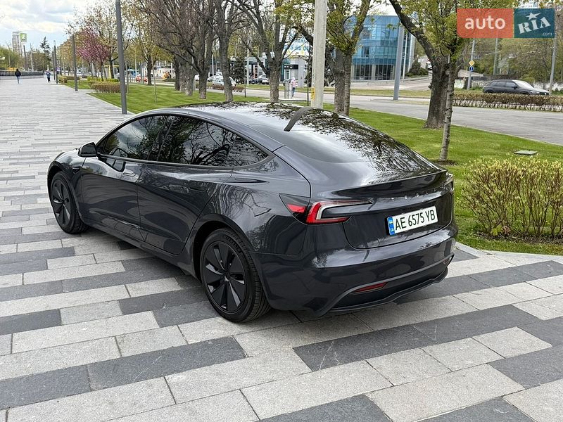 Седан Tesla Model 3 2024 в Дніпрі фото 15 Седан Tesla Model 3 2024 в Дніпрі