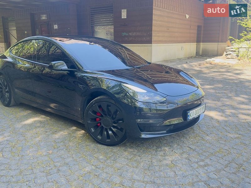 Tesla Model 3 2022