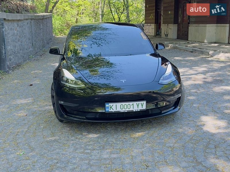 Седан Tesla Model 3 2022 в Києві