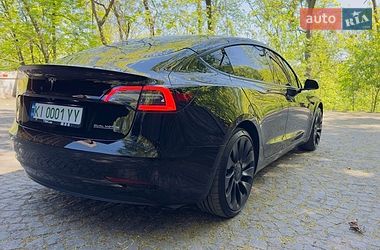 Седан Tesla Model 3 2022 в Києві
