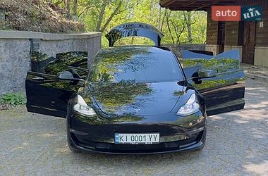 Седан Tesla Model 3 2022 в Києві