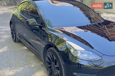 Седан Tesla Model 3 2022 в Києві