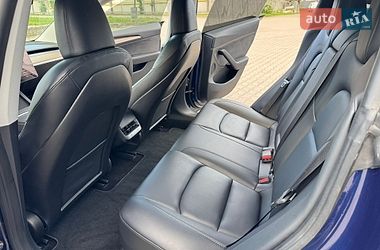 Седан Tesla Model 3 2023 в Ивано-Франковске