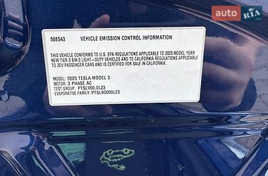 Седан Tesla Model 3 2023 в Ивано-Франковске