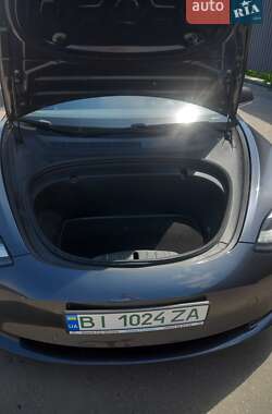 Седан Tesla Model 3 2018 в Полтаві