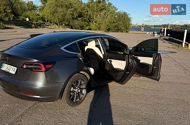Седан Tesla Model 3 2018 в Кременчуге