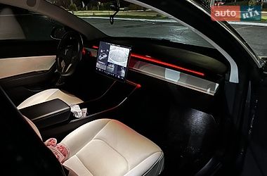 Седан Tesla Model 3 2018 в Кременчуге