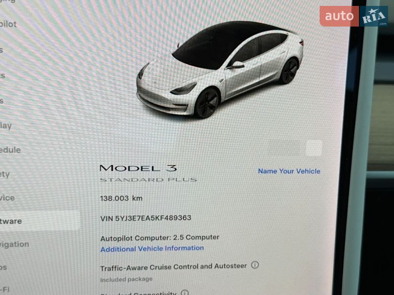 Седан Tesla Model 3 2019 в Ровно