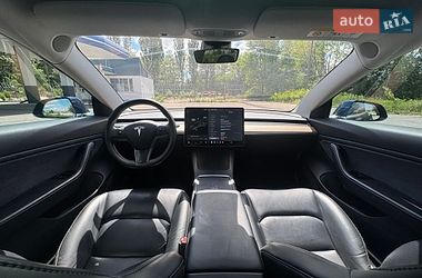 Седан Tesla Model 3 2019 в Житомире