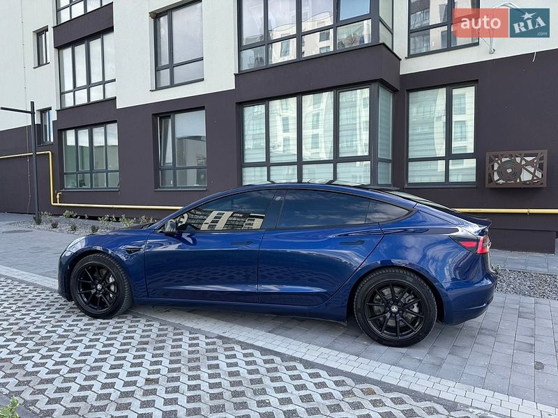Седан Tesla Model 3 2022 в Львове фото 10 Седан Tesla Model 3 2022 в Львове