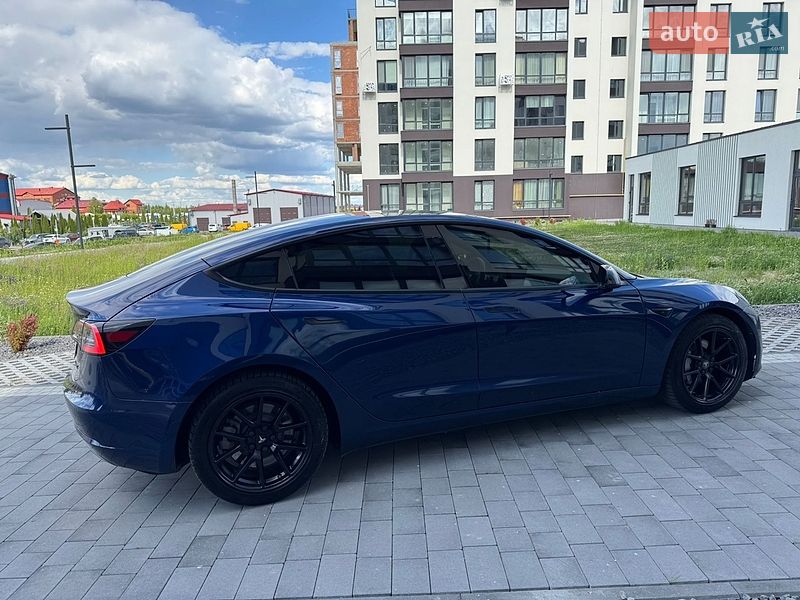 Седан Tesla Model 3 2022 в Львове фото 25 Седан Tesla Model 3 2022 в Львове