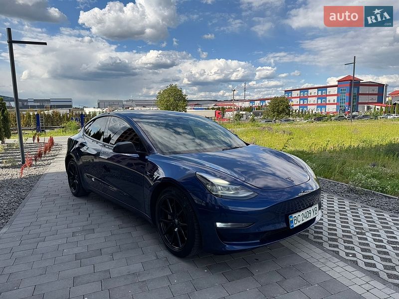 Седан Tesla Model 3 2022 в Львове фото 33 Седан Tesla Model 3 2022 в Львове