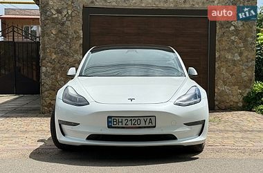 Седан Tesla Model 3 2020 в Одесі