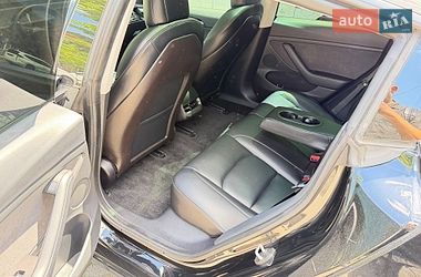Седан Tesla Model 3 2021 в Одесі