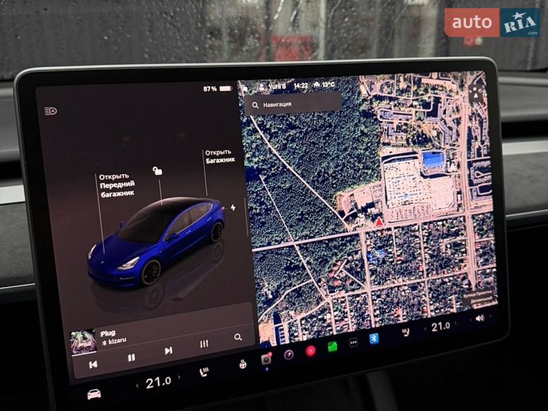 Седан Tesla Model 3 2022 в Чернигове