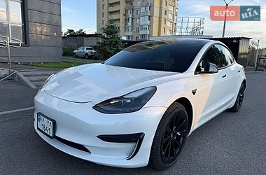 tesla model-3 2022 в Харків від професійного продавця 
