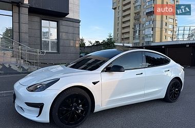 Седан Tesla Model 3 2022 в Харькове