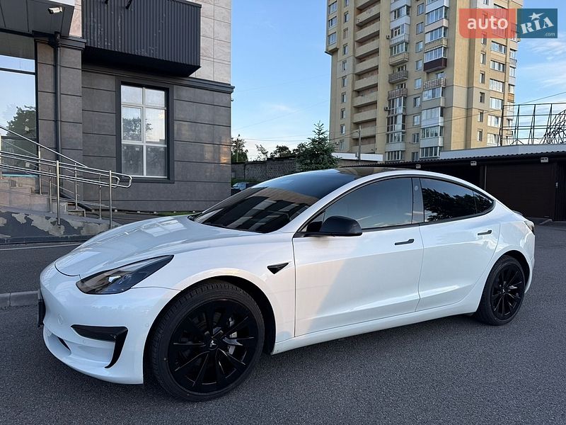 Седан Tesla Model 3 2022 в Харькове